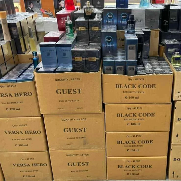 Cosmetic pallets 1 cosmetic pallets 1