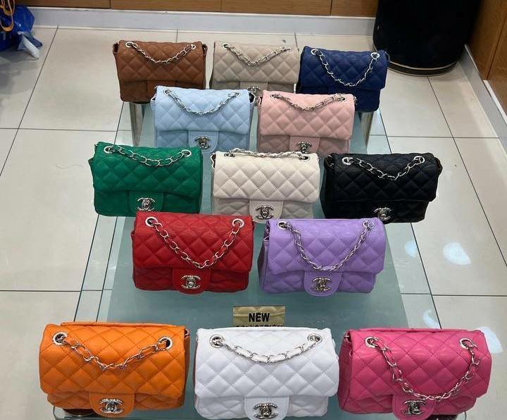 Buy handbag pallets with 90 new & gently used designer purses for $900. Chanel, Gucci, Louis Vuitton—retail value $15,000+. Ideal for resellers, global shipping!