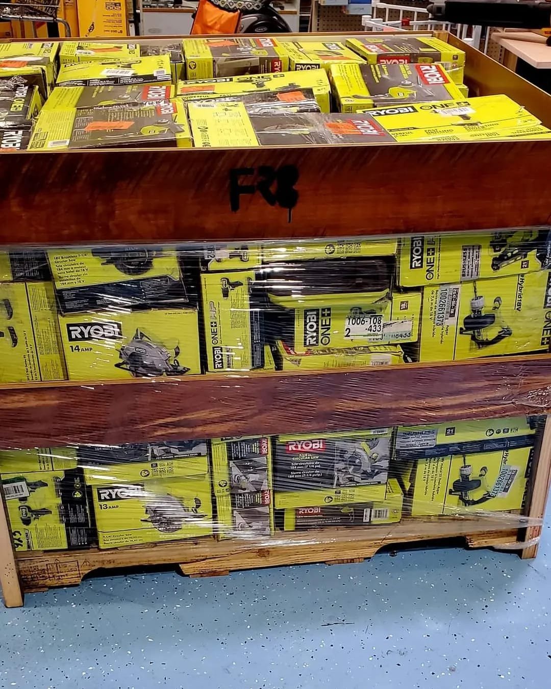 RYOBI TOOL PALLETS 2 Ryobi tool pallets with 55 new power tools